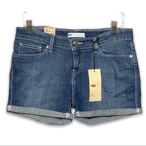 NWT LEVI’S Midi Short